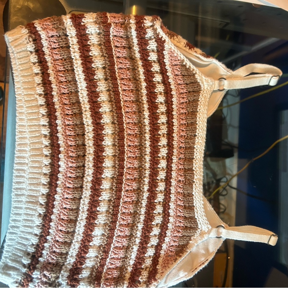 Hollister Crochet Tank - Picture 7 of 8